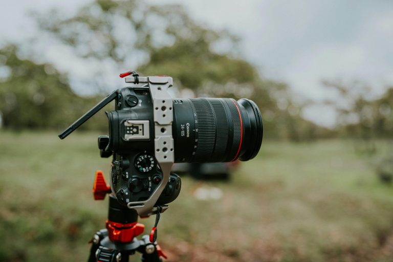 Appareil photo monté sur trépied pour photographie stabilisée
